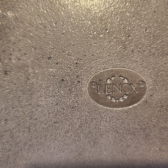 LENOX EveryDay Soiree Napkin Box Fleur de Lis w/ Weight Original Box & Paperwork - Picture 13 of 15